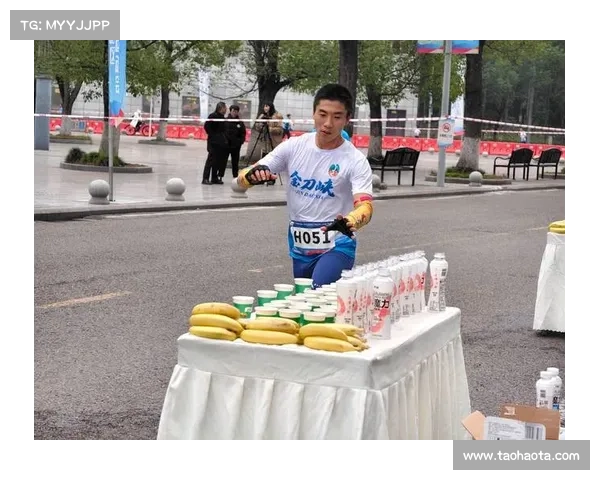 跑步比赛解说员专业稿件;激情奔跑赛事专业解说盛宴全程剖析选手风采赛道挑战励志故事